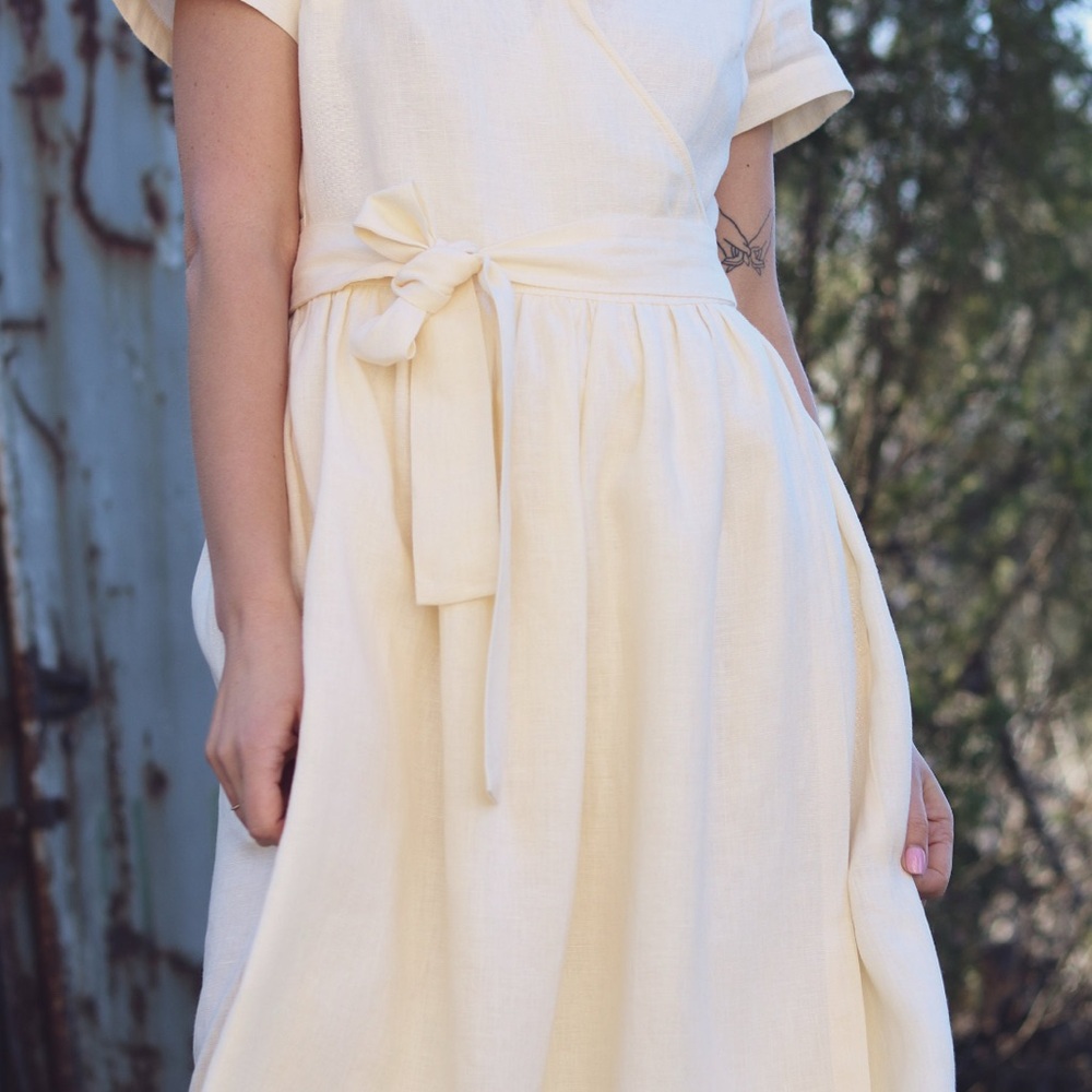 Offon Linen White and beige striped dress